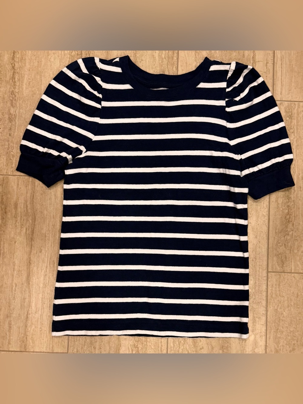 NWOT LOFT Women’s Puff Short Sleeve Striped Navy & White Top Size Small